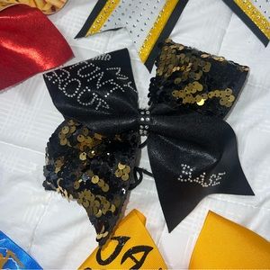 Cheer bows